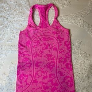 Lululemon workout tank top
